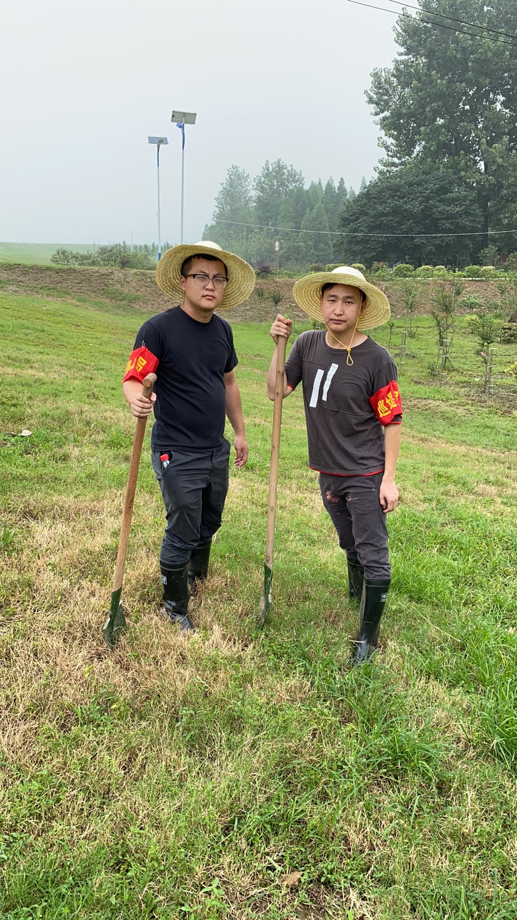 他們把青春的汗水揮灑在抗洪防汛一線——蕪湖市中醫(yī)醫(yī)院防汛抗洪突擊隊(duì)側(cè)記(圖7)